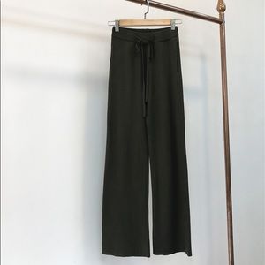 Knitted wide leg trousers